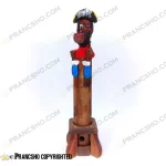 جا عودی بلند پایه چوبی طرح دزد دریایی پیپ دار
