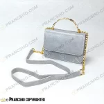 کیف پاسپورتی شنل (CHANEL) دسته فلزی طرح کوکو طوسی روشن