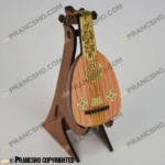 دکوری ساز عود چوبی ایستاده با استند چوبی طرح هخامنش